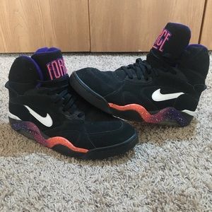 Nike Air Force 180’s